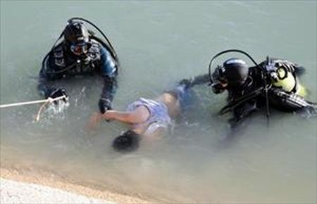 Balık Tutarken Kanala Düştü Boğuldu