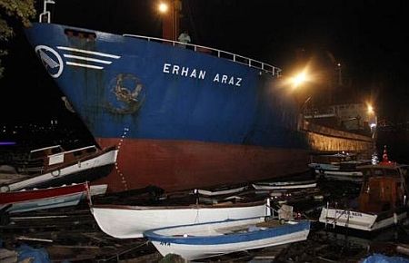 Beykoz'da karaya oturdu