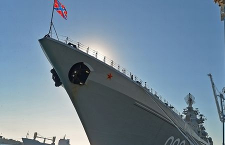  Büyük Petro, Limasol Limanı'nda