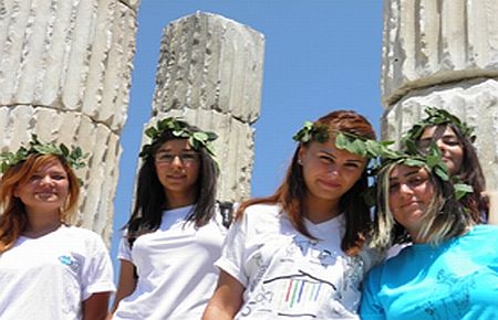 Çanakkale Yelkencileri Apollon Tapınağı'nda...