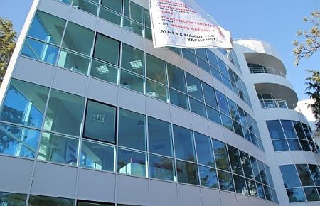 DEFAV'ın Öğrenci Rantı Fos Çıktı!