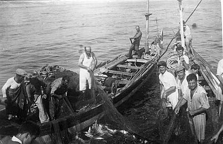 Eski İstanbul'da kayıklar ve kayıkçılık