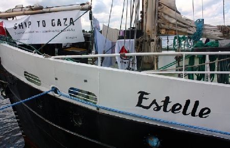 ''Estelle'' Gazze Yolunda