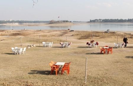 Göldü 'çay bahçesi? oldu!