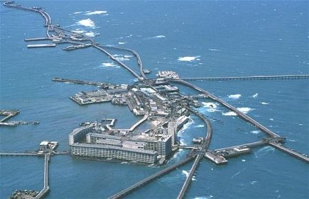 Hazar Denizi'nde yenilenen petrol kuyuları