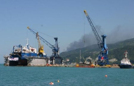 İnebolu Limanı'ndan sunta ihracatı