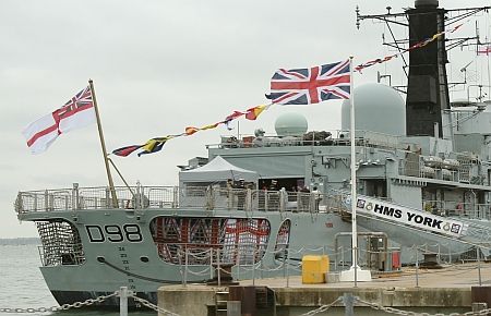 İngiliz donanması Suriye operasyonuna hazırlanıyor