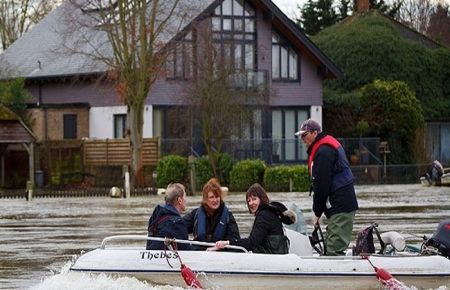 İngiltere selle boğuşuyor!
