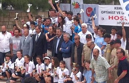 İskenderun Yelken Kulübü Ödüle doymuyor