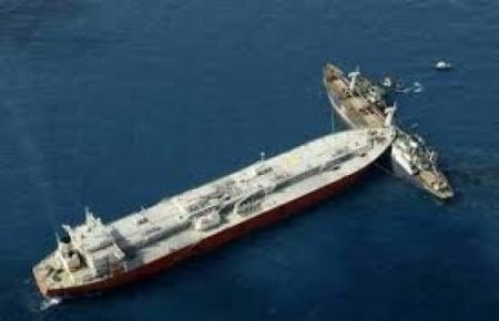 Karadeniz'de İki Gemi Çarpıştı