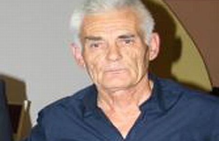 Kayıp Balıkçı İçin Yunanca "Kayıp Aranıyor"