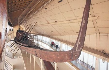 Keops?un güneş teknesi 5 bin yıl sonra ışığı gördü