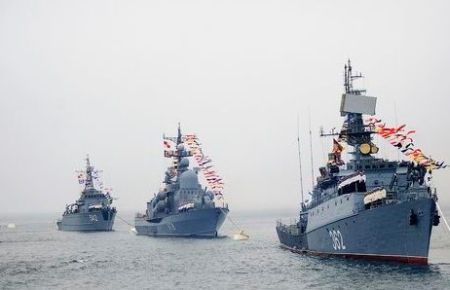 Kimyasal silahları taşıyan gemilere Rus donanması eşlik edecek 