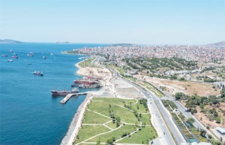 Lüks projeye deniz uçaklı ulaşım!