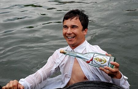 Öğrenciler, Diplomalarını Denizden Aldı