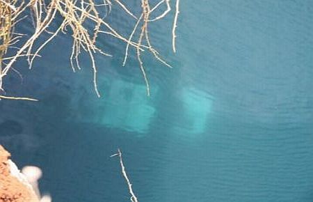 Otomobil, Falezlerden Denize Uçtu