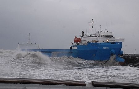 Plaja zarar veren gemi 288 bin lira ödedi