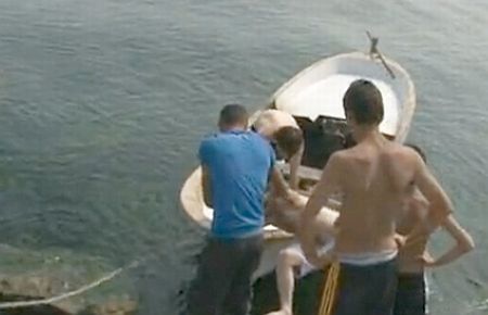 Şişme Bot patlayınca... Ölümden döndüler