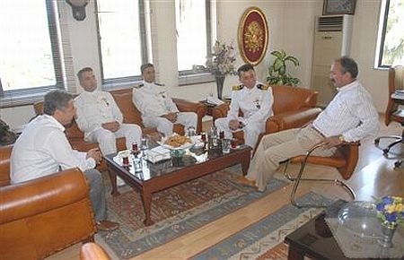 "Türkiye'nin Uçak Gemisi Olmalı"