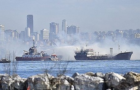 Yenikapı'da tanker yangını!