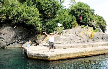 Yerli Robinson'un İlginç Hayatı